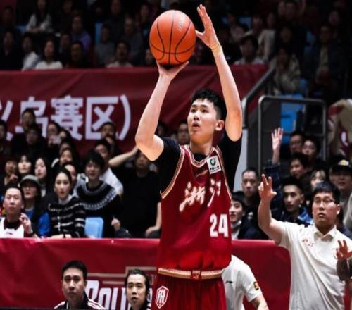 洛夫頓獨攬,籃板,助攻,体彩牛博网彩票网,体育彩票,牛博网彩票网,足球彩票,篮球彩票,官方网站