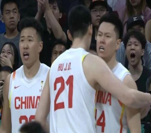 国足进攻不,韦世豪禁区,内不慎滑过,体彩牛博网彩票网,体育彩票,牛博网彩票网,足球彩票,篮球彩票,官方网站