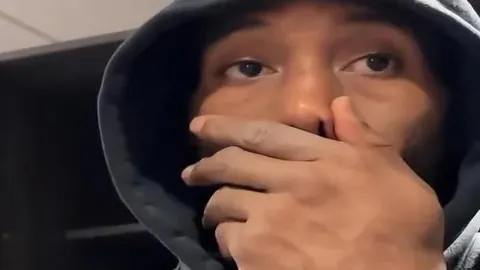 洛夫頓獨攬35分15籃板8助攻，李弘權獲27分7籃板，焦泊喬進賬21分5籃板，上海隊雙加時逆風轉勝廣州