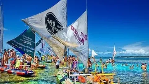 “阿森纳力克狼队，补赛英超第20轮2-1取胜，佩佩建功拉卡泽特乌龙助阵”